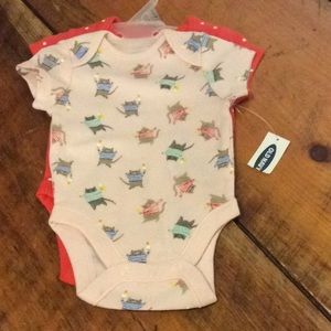 Old Navy NWT onesies 0-3 mos
